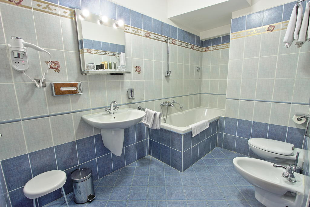 U Pava 4* Prague